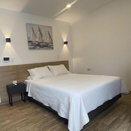 Kiran Lodging Guayaquil Exterior photo